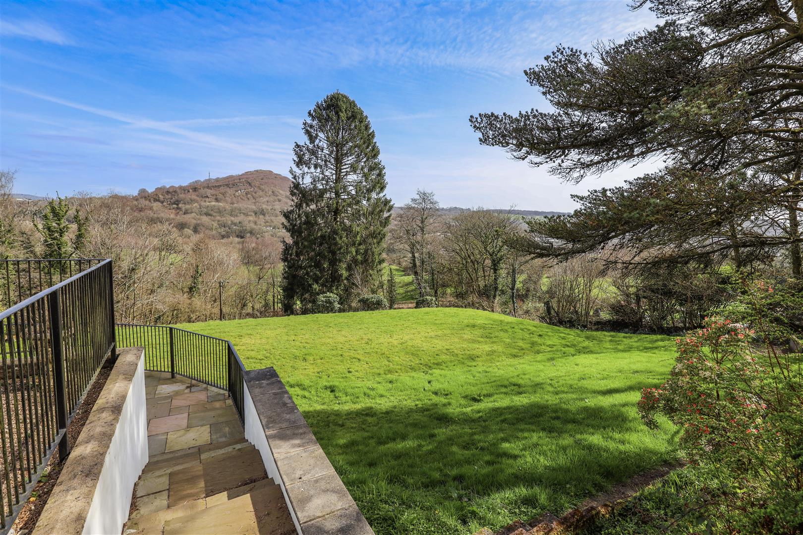 Ty Isaf, Main Road, Gwaelod-Y-Garth, Cardiff, CF15 9HJ